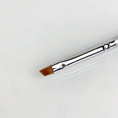 Кисть для окрашивания бровей скошенная